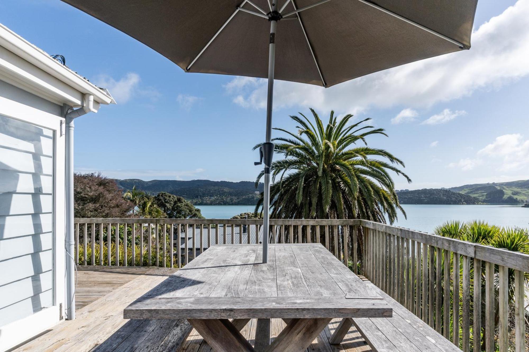 Tawatahi Cottage Raglan Exterior foto